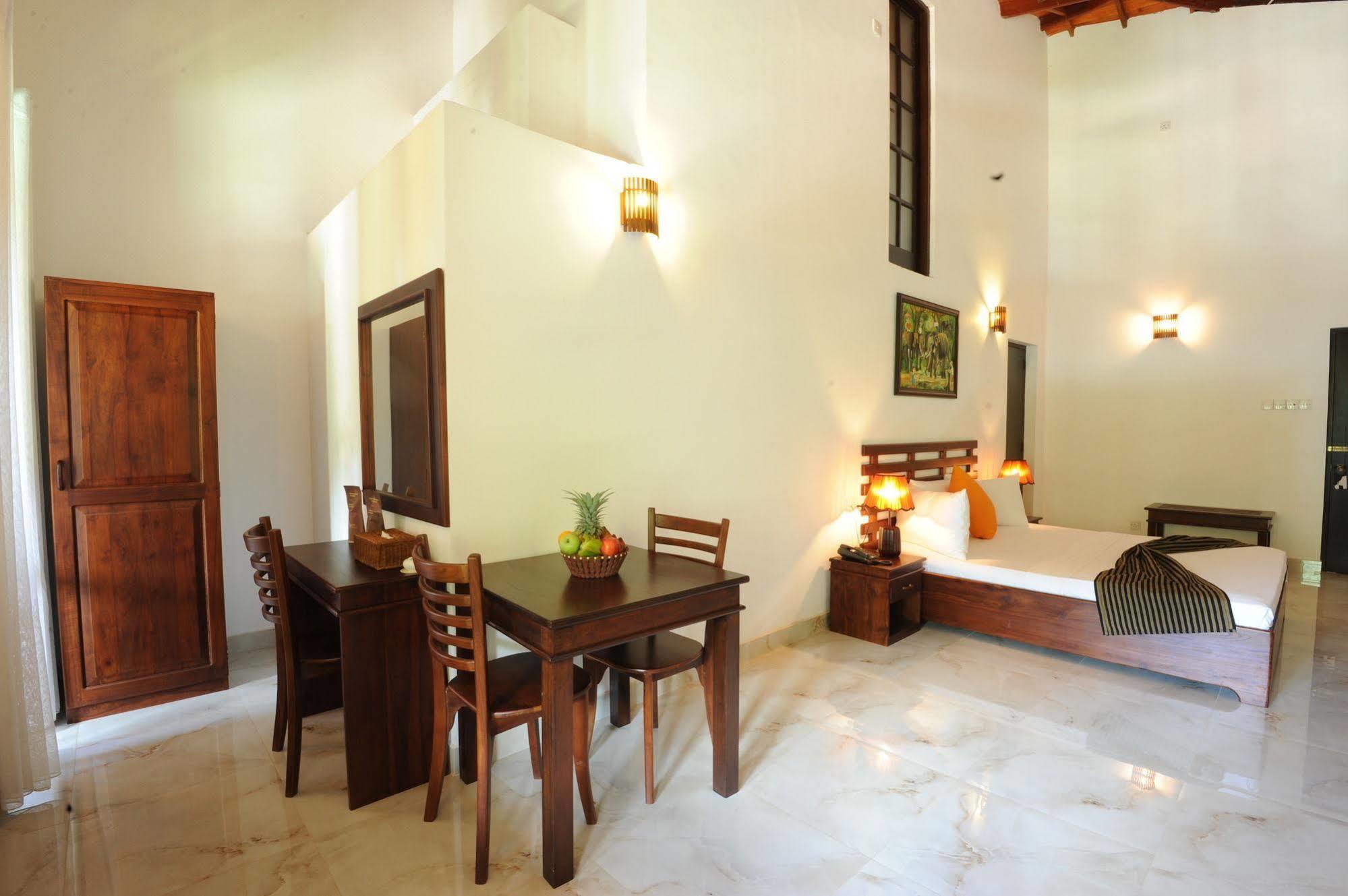 Melheim Kandy Villas Bagian luar foto