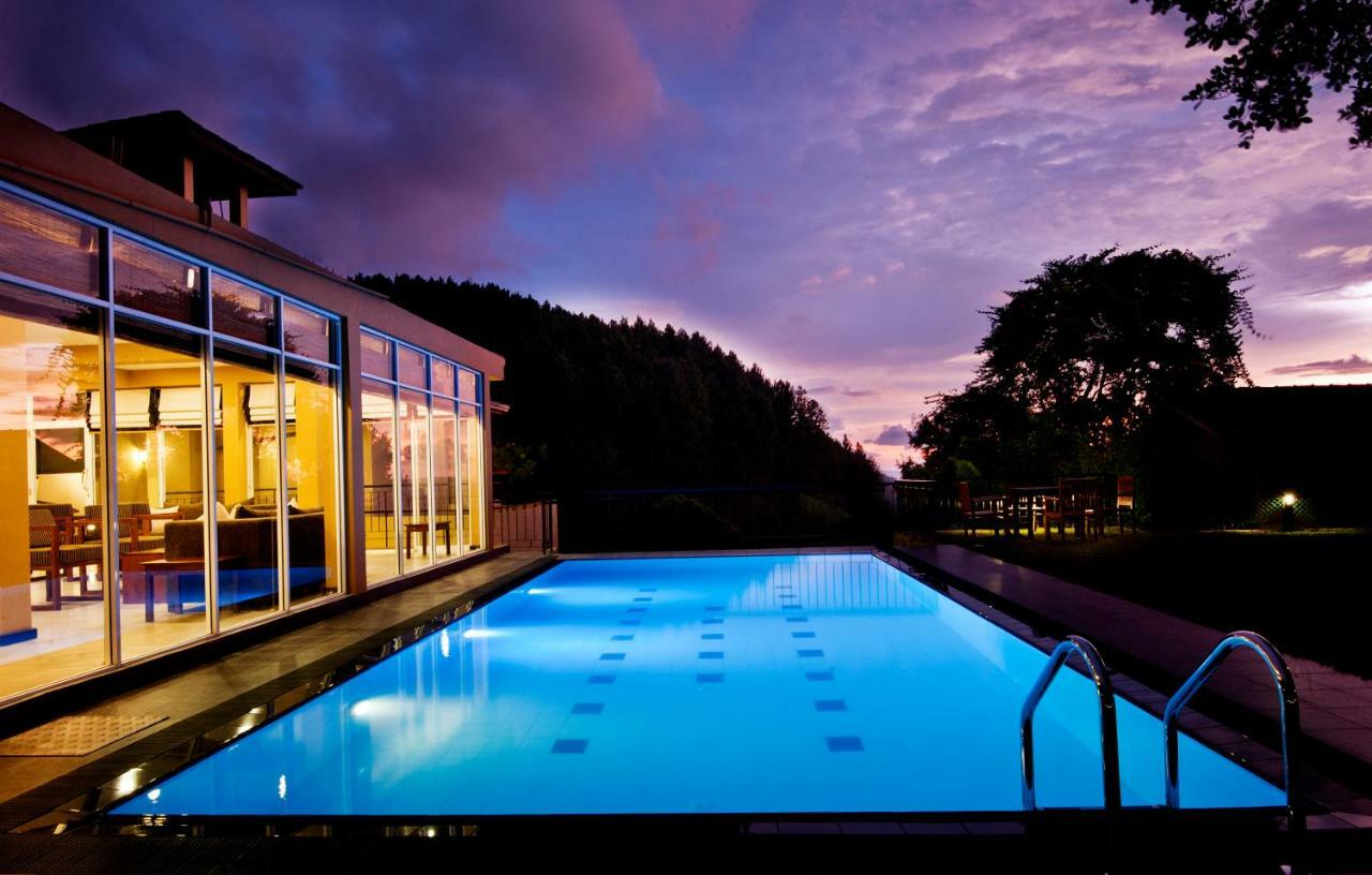 Melheim Kandy Villas Bagian luar foto