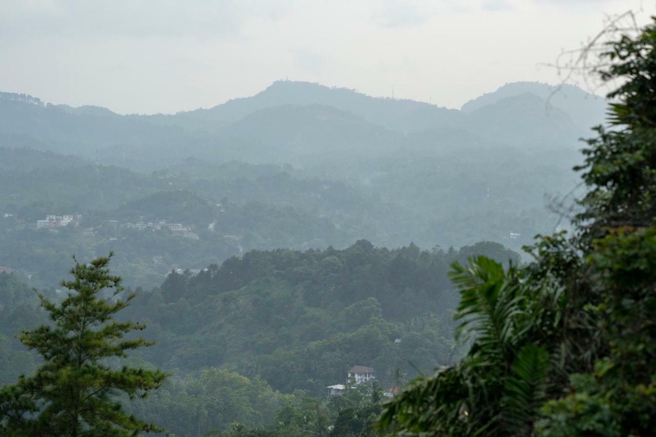 Melheim Kandy Villas Bagian luar foto