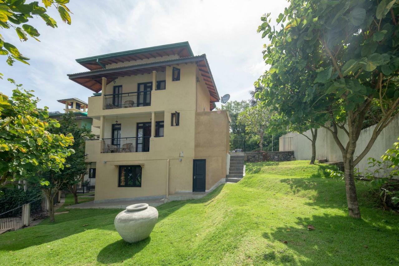 Melheim Kandy Villas Bagian luar foto