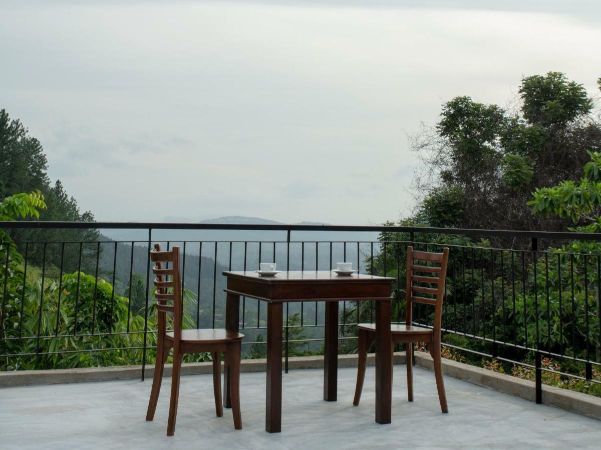 Melheim Kandy Villas Bagian luar foto