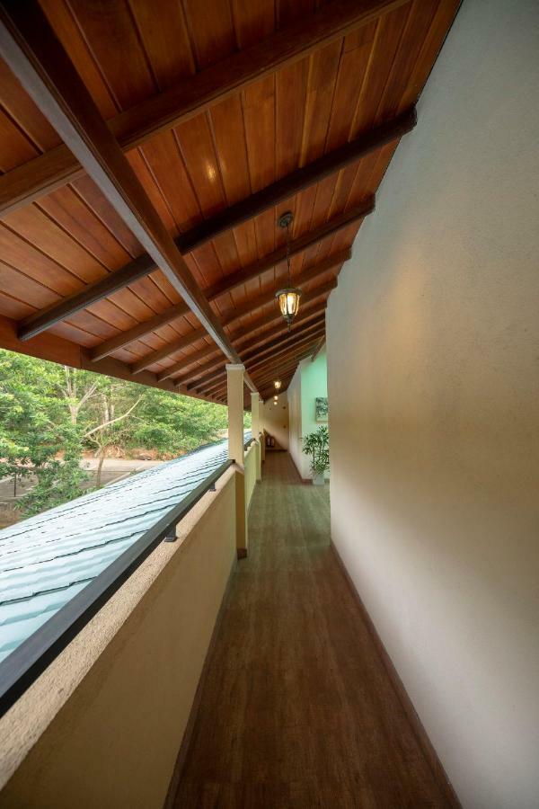 Melheim Kandy Villas Bagian luar foto
